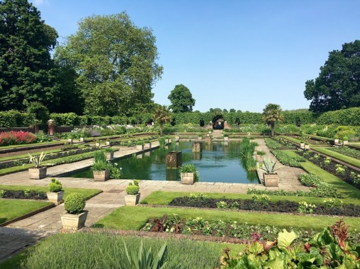 Kate stood in this exact spot the VERY NEXT DAY